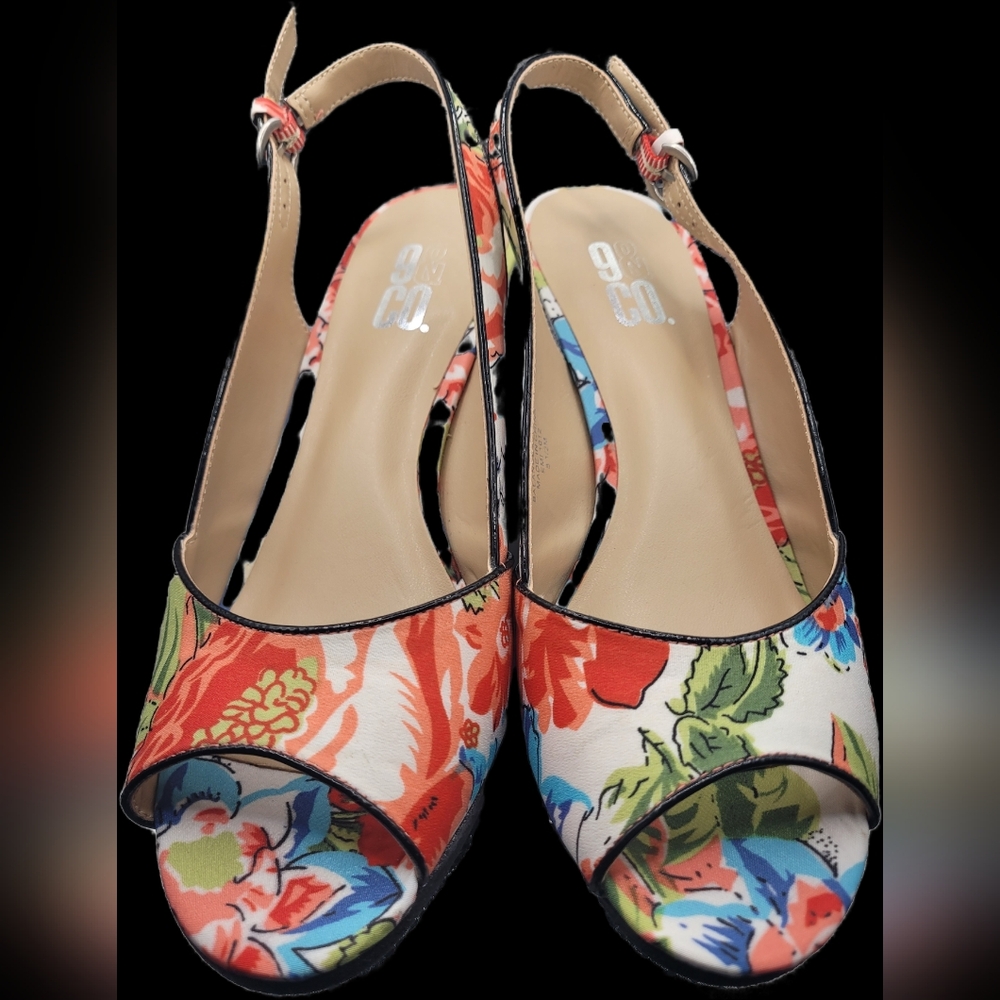 Floral Slingback Peep-Toe Sandals in Multicolor